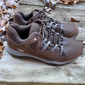 New Balance Womens 669 V2 Walking Shoe size 8